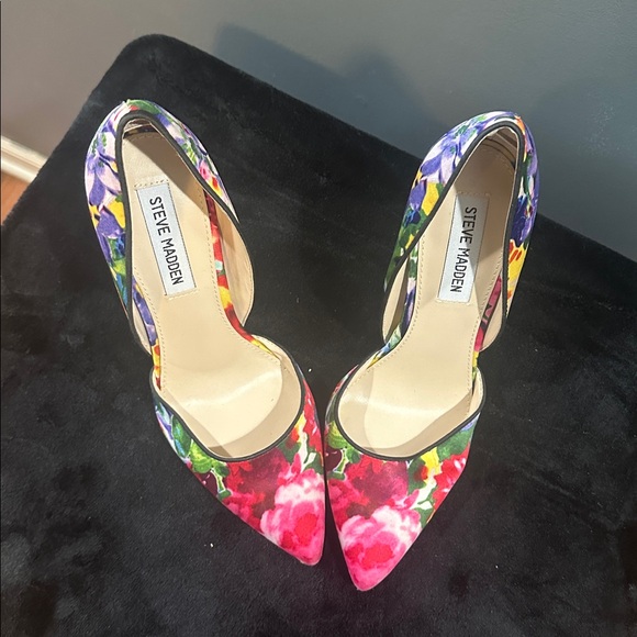 Steve Madden Vibrant Floral Heels - Picture 1 of 2